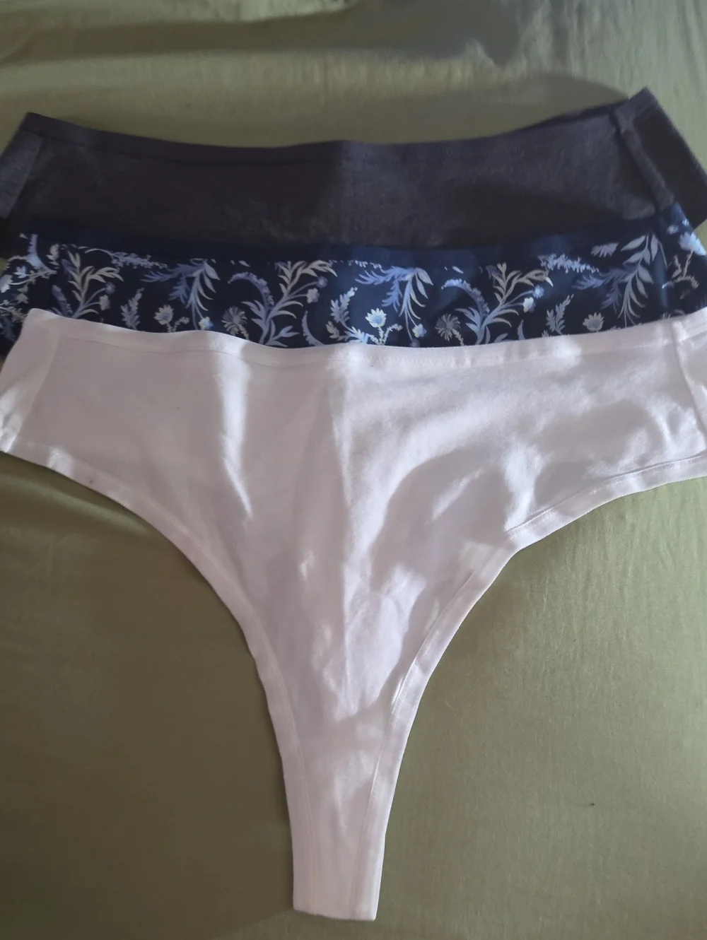 NWOT- Pact Organic- 3pck Thongs